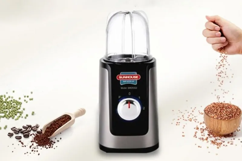 Máy xay sinh tố đa năng dùng để xay hạt tiêu tại nhà